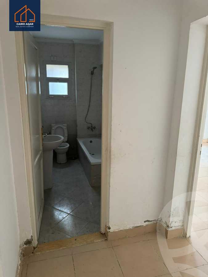 https://aqarmap.com.eg/en/listing/5546392-for-rent-cairo-new-cairo-lrhb-city-mtdd-lrhb-phase-8