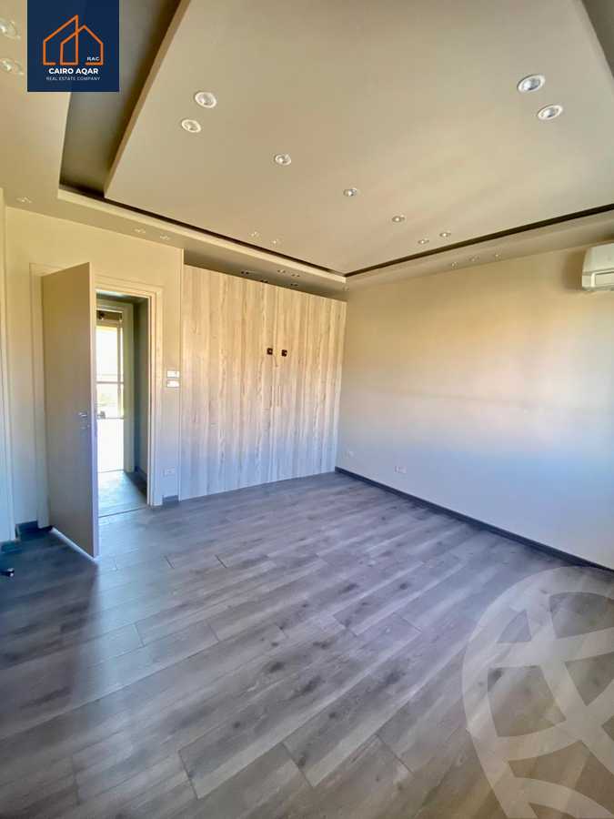 https://aqarmap.com.eg/en/listing/5549315-for-sale-cairo-new-cairo-lrhb-city-phase-4