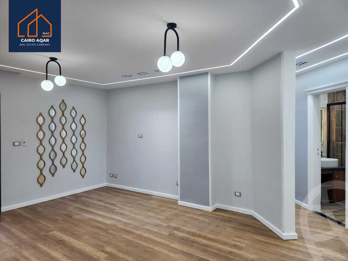 https://aqarmap.com.eg/en/listing/5564867-for-sale-cairo-new-cairo-lrhb-city-mtdd-lrhb-doctor-ahmed-zewail-st