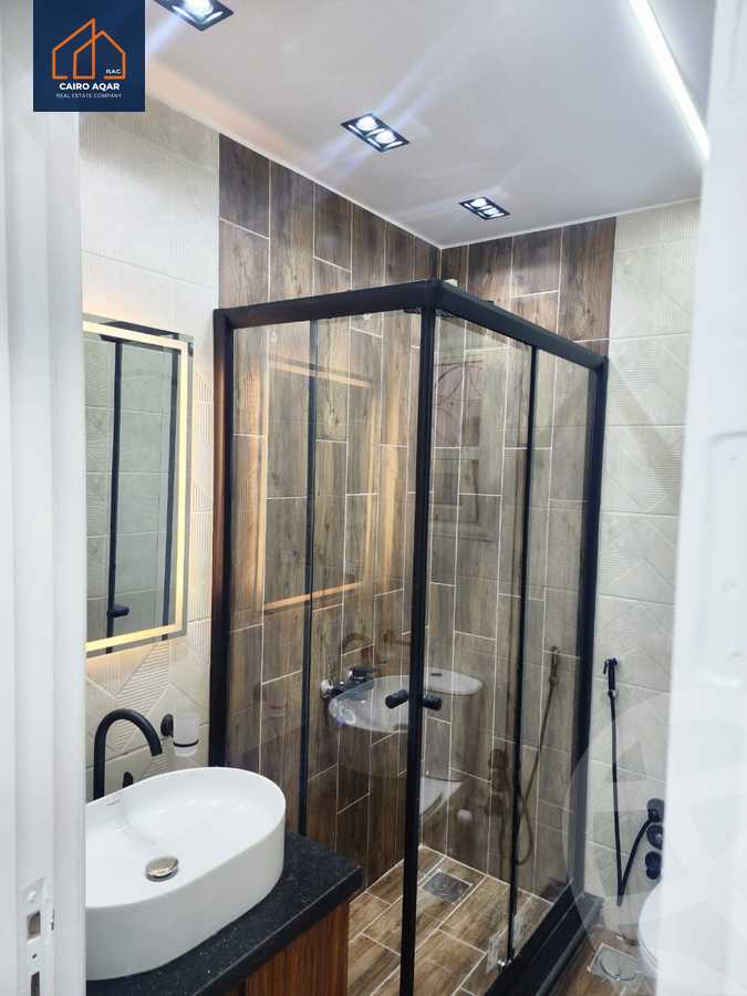 https://aqarmap.com.eg/en/listing/5564867-for-sale-cairo-new-cairo-lrhb-city-mtdd-lrhb-doctor-ahmed-zewail-st