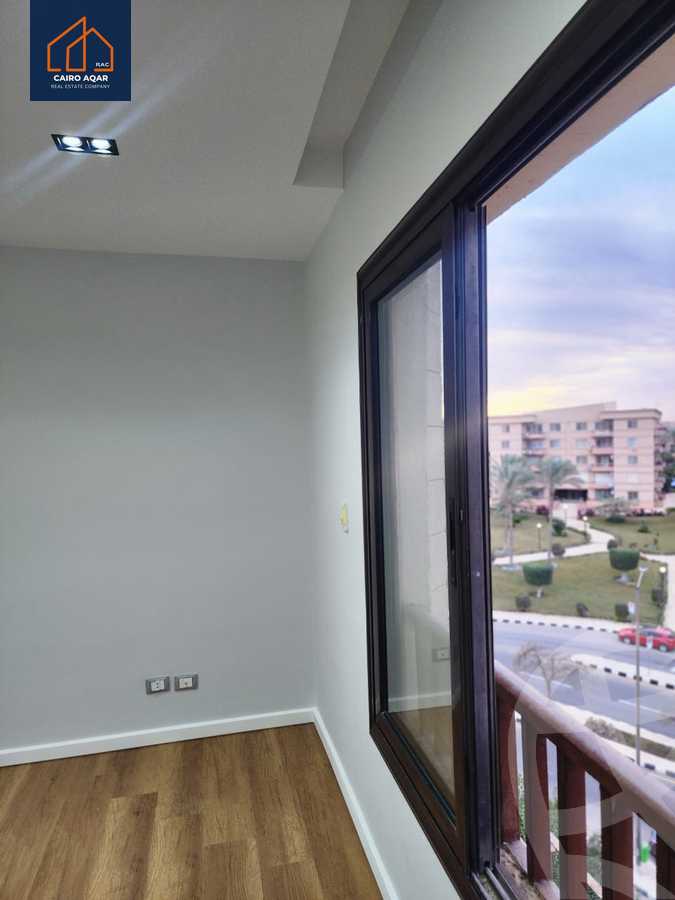 https://aqarmap.com.eg/en/listing/5564867-for-sale-cairo-new-cairo-lrhb-city-mtdd-lrhb-doctor-ahmed-zewail-st
