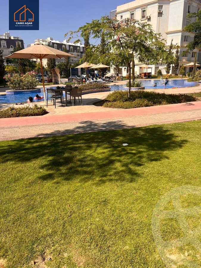 https://aqarmap.com.eg/en/listing/5566635-for-sale-cairo-new-cairo-compounds-mountain-view-hyde-park