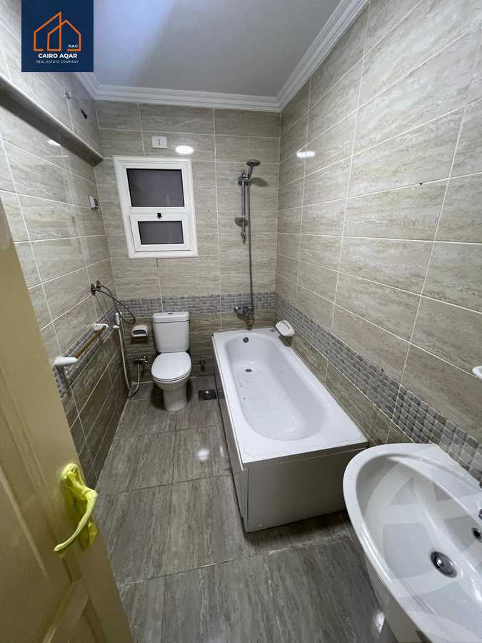 https://aqarmap.com.eg/en/listing/5567625-for-rent-cairo-new-cairo-lrhb-city-mtdd-lrhb-doctor-ahmed-zewail-st