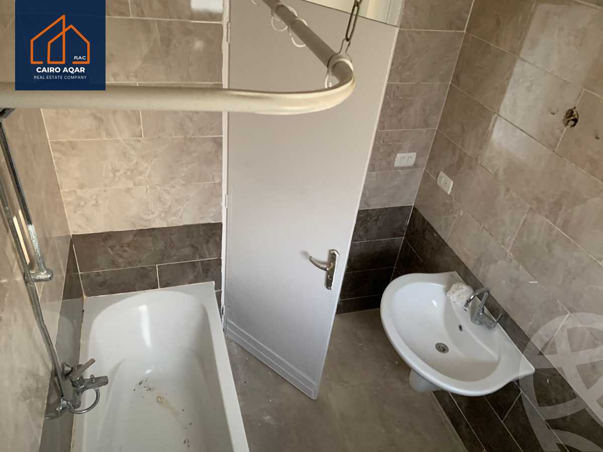 https://aqarmap.com.eg/en/listing/5579741-for-rent-cairo-new-cairo-lrhb-city-mtdd-lrhb-doctor-ahmed-zewail-st