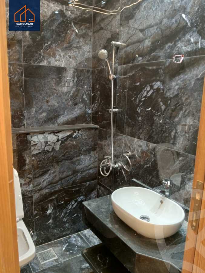 https://aqarmap.com.eg/ar/listing/5616026-for-rent-cairo-new-cairo-compounds-hyde-park-park-corner-hyde-park