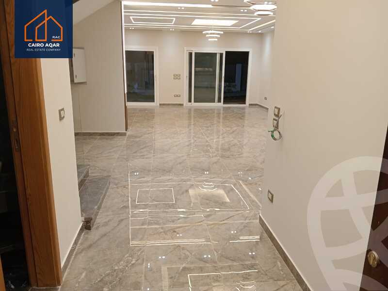 https://aqarmap.com.eg/en/listing/5619773-for-rent-cairo-new-cairo-compounds-hyde-park-centre-ville-hyde-park