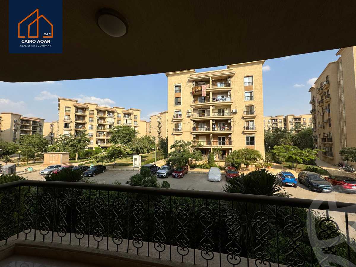 https://aqarmap.com.eg/en/listing/5622953-for-sale-cairo-new-cairo-lrhb-city-mtdd-lrhb-phase-8