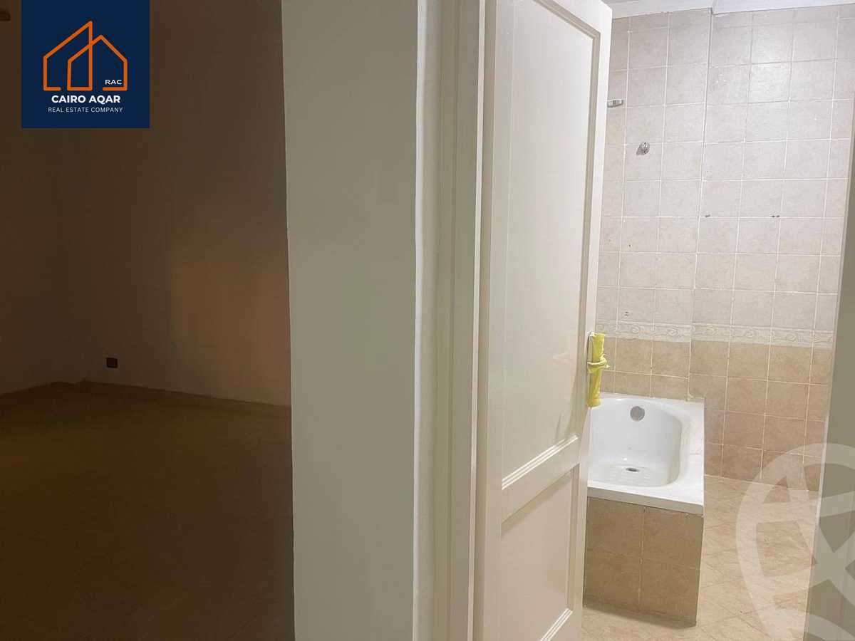 https://aqarmap.com.eg/en/listing/5622944-for-rent-cairo-new-cairo-lrhb-city-phase-5-talaat-mostafa-st