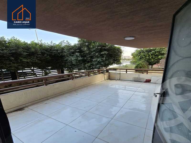 https://aqarmap.com.eg/en/listing/5623083-for-sale-cairo-new-cairo-lrhb-city-phase-4-mohammed-farid-st