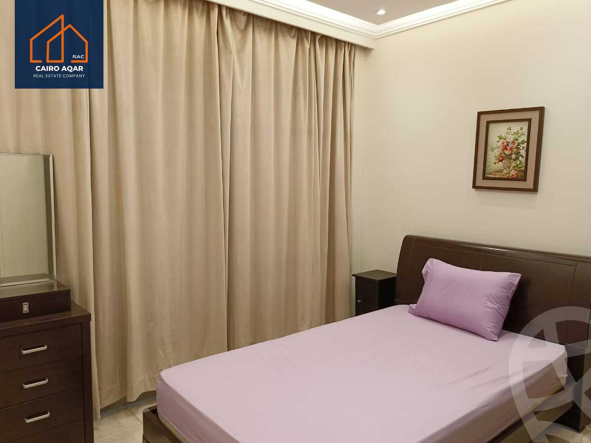 https://aqarmap.com.eg/ar/listing/5651010-for-sale-cairo-new-cairo-lrhb-city-phase-5-talaat-mostafa-st