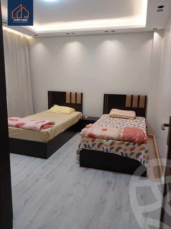 https://aqarmap.com.eg/en/listing/5654238-for-sale-cairo-new-cairo-lrhb-city-phase-1-ahmed-rami-st