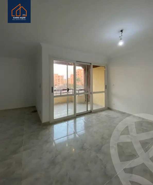 https://aqarmap.com.eg/en/listing/5664588-for-sale-cairo-new-cairo-lrhb-city-phase-4-mohammed-farid-st