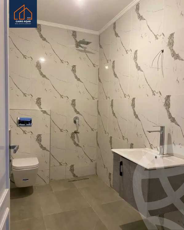https://aqarmap.com.eg/en/listing/5664588-for-sale-cairo-new-cairo-lrhb-city-phase-4-mohammed-farid-st