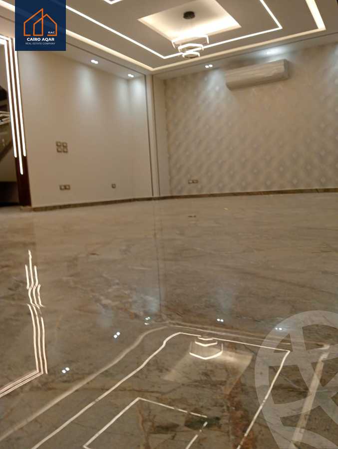 https://aqarmap.com.eg/ar/listing/5665172-for-rent-cairo-new-cairo-compounds-hyde-park-centre-ville-hyde-park