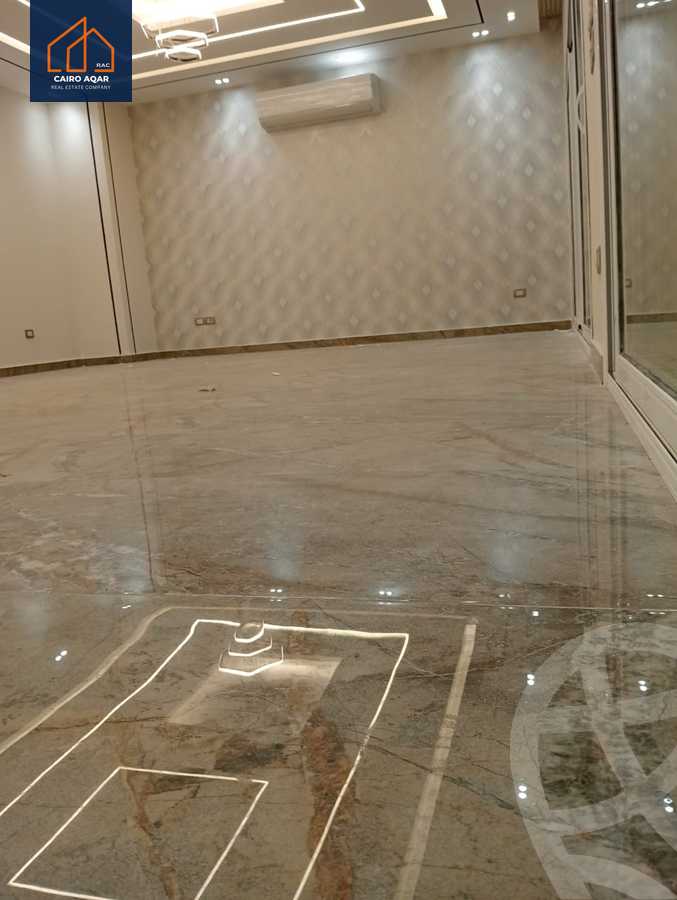 https://aqarmap.com.eg/ar/listing/5665172-for-rent-cairo-new-cairo-compounds-hyde-park-centre-ville-hyde-park