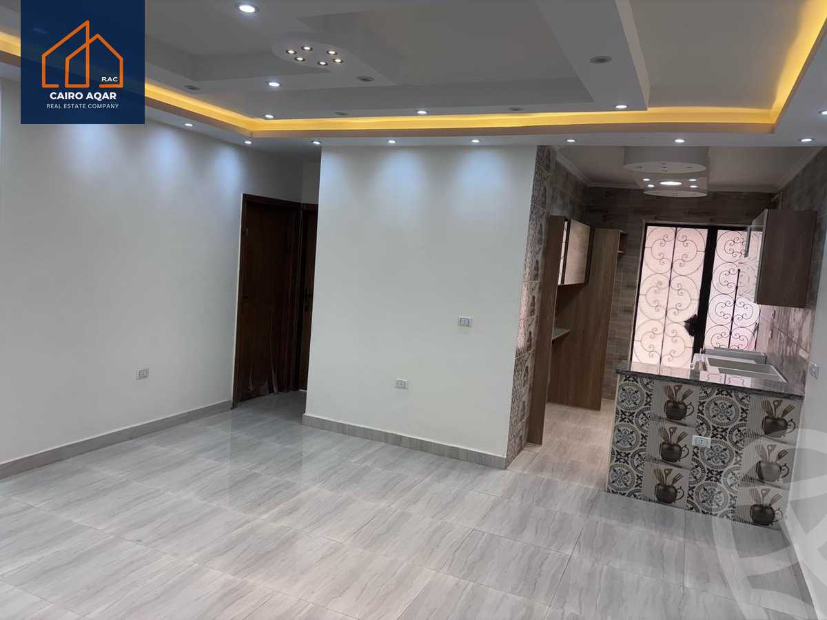 https://aqarmap.com.eg/en/listing/5665758-for-sale-cairo-new-cairo-lrhb-city-phase-4-mohammed-farid-st