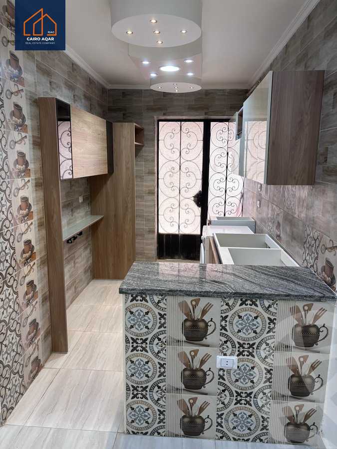 https://aqarmap.com.eg/en/listing/5665758-for-sale-cairo-new-cairo-lrhb-city-phase-4-mohammed-farid-st