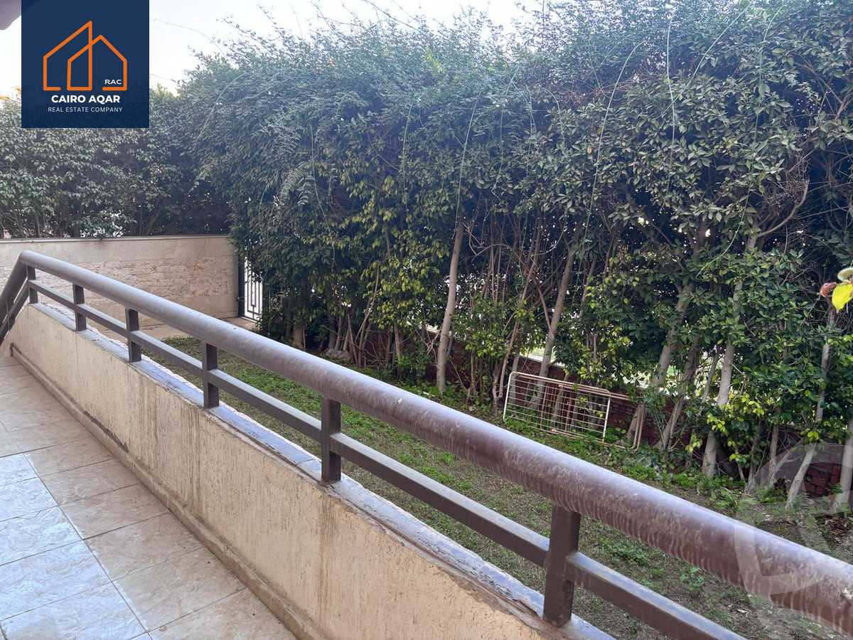 https://aqarmap.com.eg/en/listing/5665758-for-sale-cairo-new-cairo-lrhb-city-phase-4-mohammed-farid-st