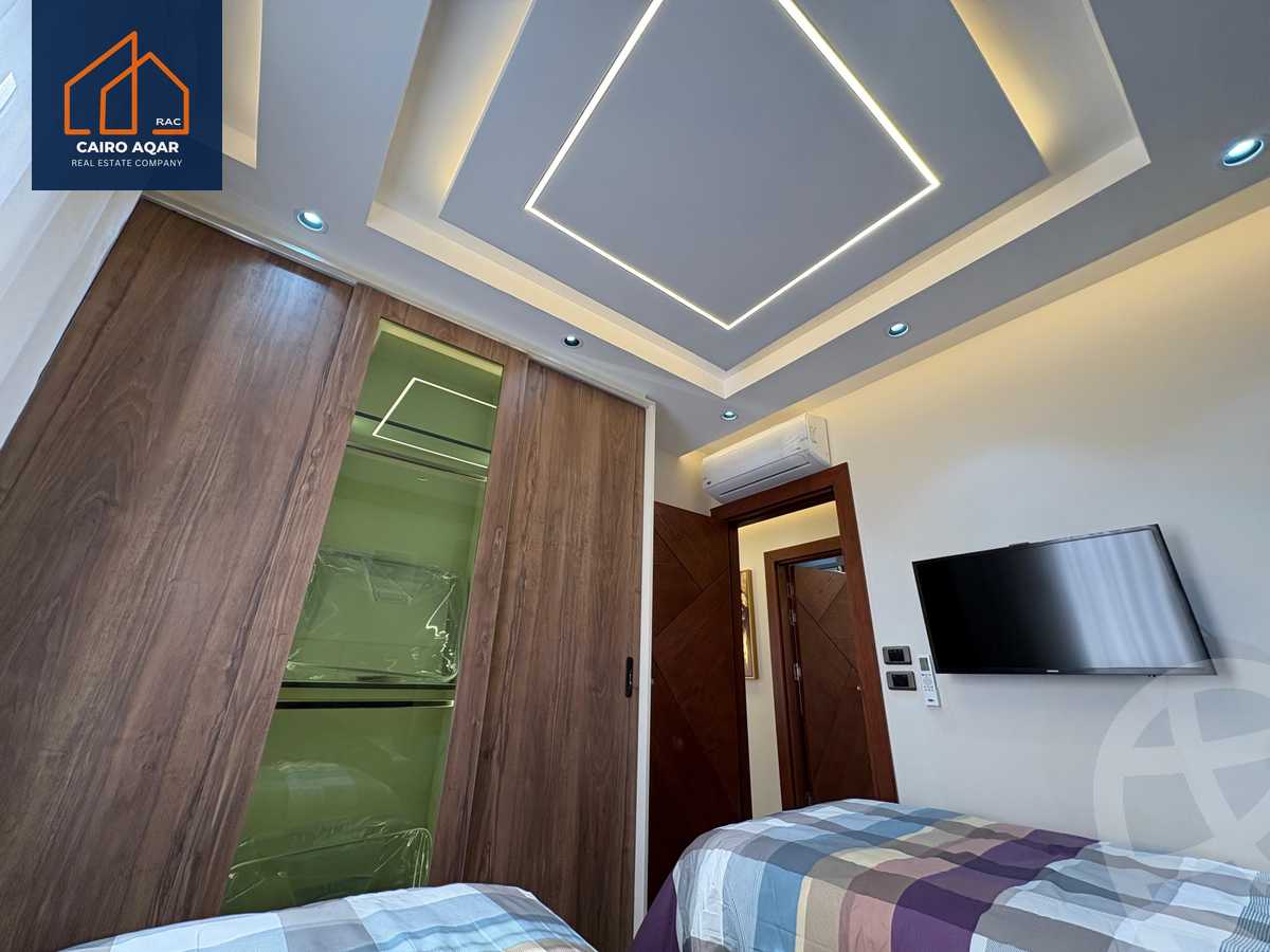 https://aqarmap.com.eg/en/listing/5675076-for-sale-cairo-new-cairo-lrhb-city-phase-1-ahmed-rami-st