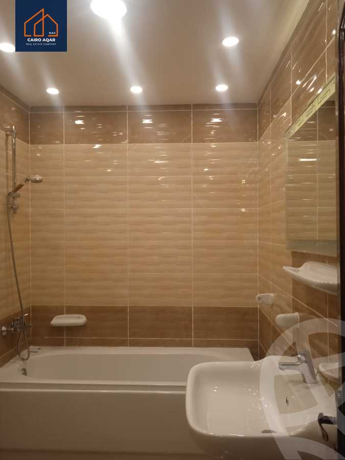 https://aqarmap.com.eg/en/listing/5675649-for-rent-cairo-new-cairo-lrhb-city-phase-1-ahmed-rami-st