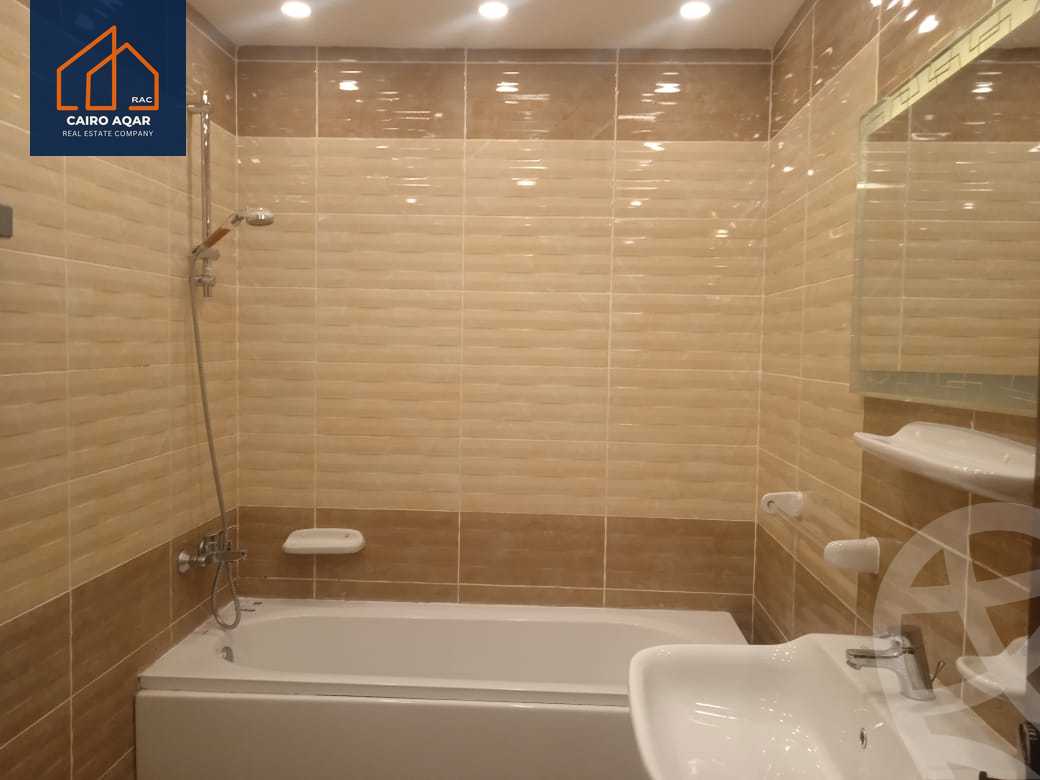 https://aqarmap.com.eg/en/listing/5675689-for-rent-cairo-new-cairo-lrhb-city-phase-5-talaat-mostafa-st