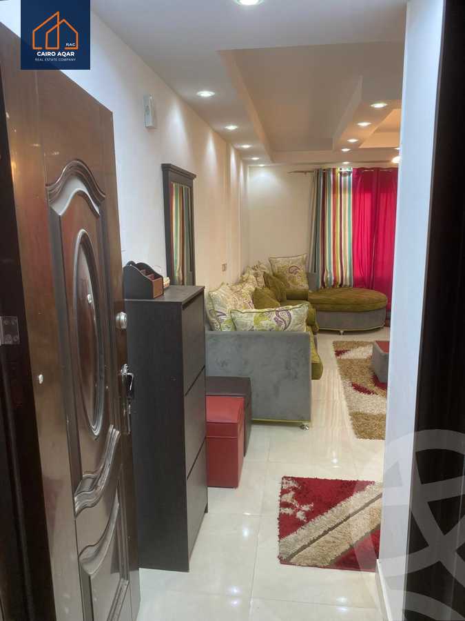 https://aqarmap.com.eg/en/listing/5697024-for-sale-cairo-new-cairo-lrhb-city-phase-1-taha-hussein-st