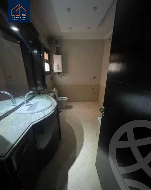 https://aqarmap.com.eg/ar/listing/5728584-for-rent-cairo-new-cairo-lrhb-city-phase-5-talaat-mostafa-st
