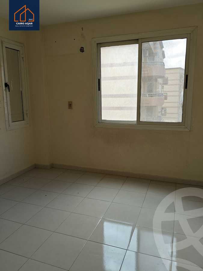 https://aqarmap.com.eg/en/listing/5728602-for-rent-cairo-new-cairo-lrhb-city-phase-4-saad-zaghloul-st