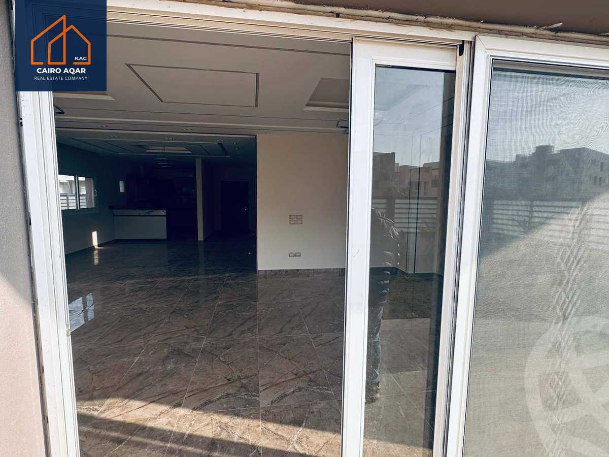 https://aqarmap.com.eg/en/listing/5782095-for-rent-cairo-new-cairo-compounds-hyde-park-centre-ville-hyde-park