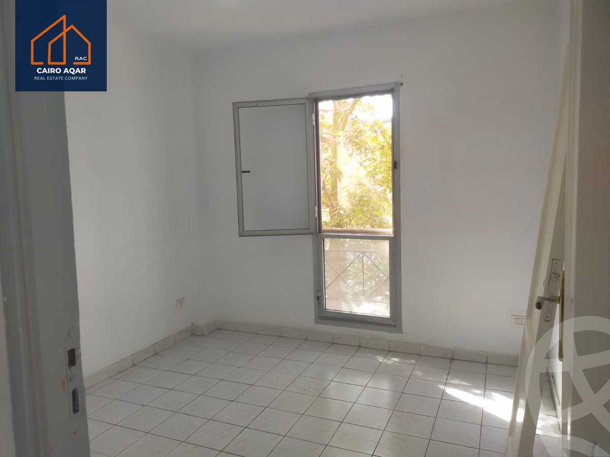 https://aqarmap.com.eg/en/listing/5785556-for-sale-cairo-new-cairo-lrhb-city-phase-1-ahmed-rami-st