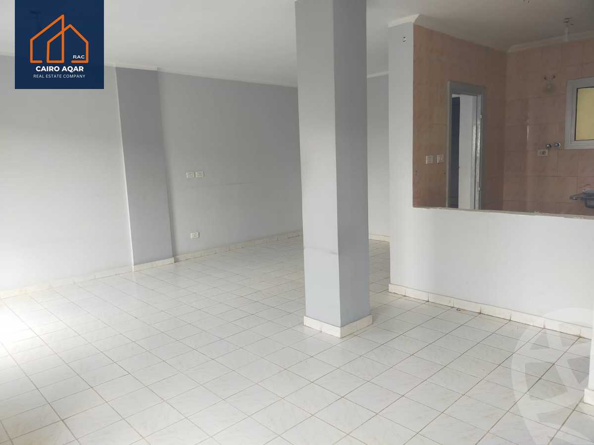 https://aqarmap.com.eg/en/listing/5785556-for-sale-cairo-new-cairo-lrhb-city-phase-1-ahmed-rami-st