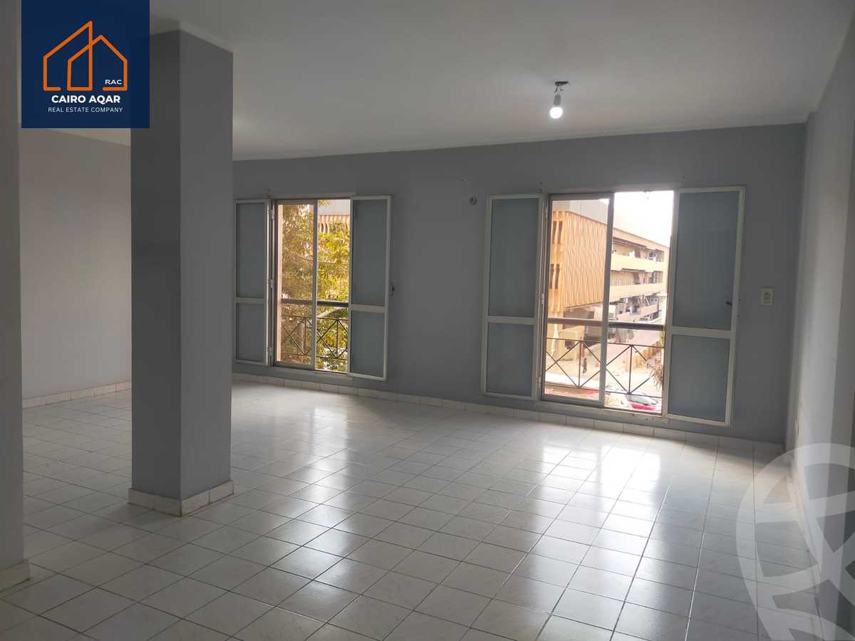https://aqarmap.com.eg/en/listing/5785556-for-sale-cairo-new-cairo-lrhb-city-phase-1-ahmed-rami-st