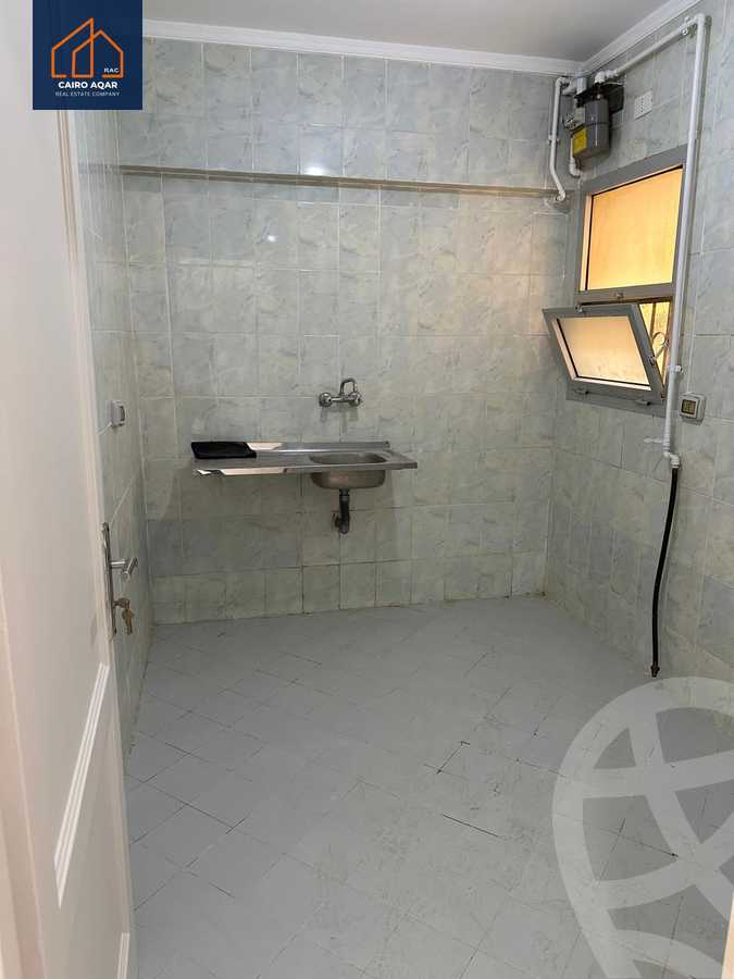 https://aqarmap.com.eg/ar/listing/5785604-for-rent-cairo-new-cairo-lrhb-city-phase-8