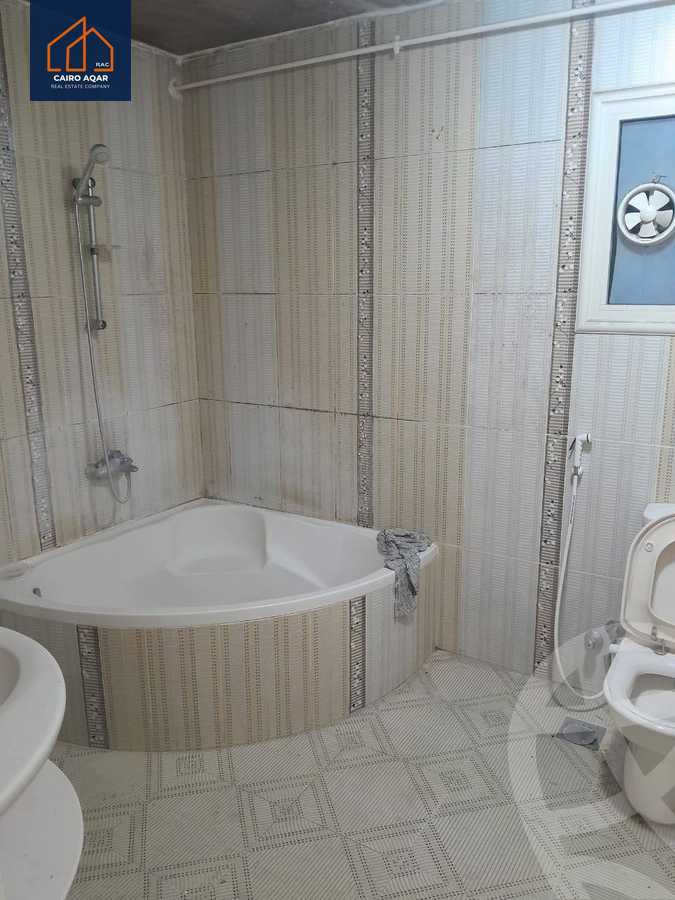 https://aqarmap.com.eg/ar/listing/5785657-for-rent-cairo-new-cairo-lrhb-city-phase-2-shr-tl-t-mstfy