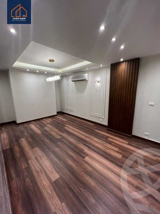 https://aqarmap.com.eg/en/listing/5788992-for-sale-cairo-new-cairo-lrhb-city-phase-4-mostafa-el-nahaas-st
