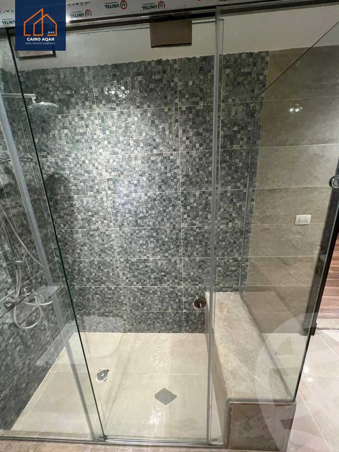 https://aqarmap.com.eg/en/listing/5788992-for-sale-cairo-new-cairo-lrhb-city-phase-4-mostafa-el-nahaas-st