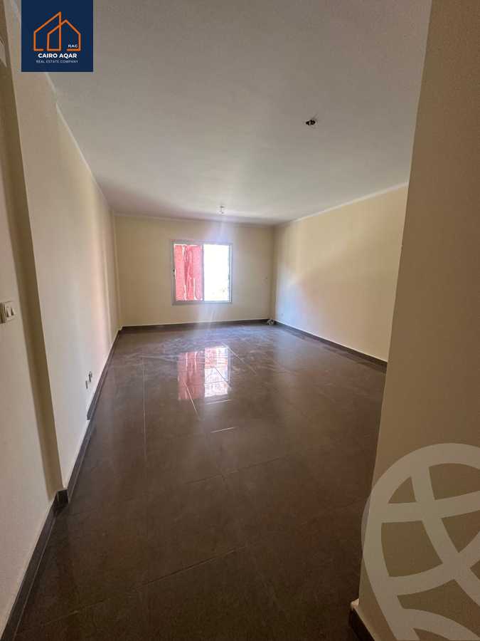 https://aqarmap.com.eg/ar/listing/5789298-for-rent-cairo-new-cairo-lrhb-city-phase-1-youssef-el-sebaey-st