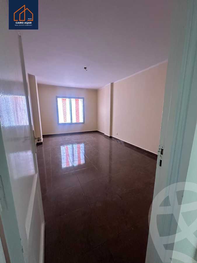 https://aqarmap.com.eg/ar/listing/5789298-for-rent-cairo-new-cairo-lrhb-city-phase-1-youssef-el-sebaey-st