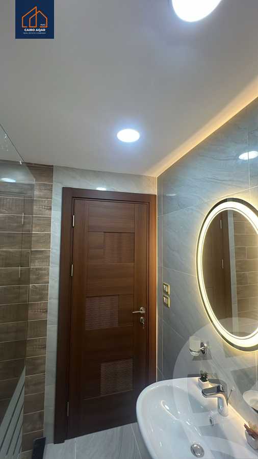 https://aqarmap.com.eg/en/listing/5839553-for-rent-cairo-new-cairo-lrhb-city-phase-1-ahmed-rami-st
