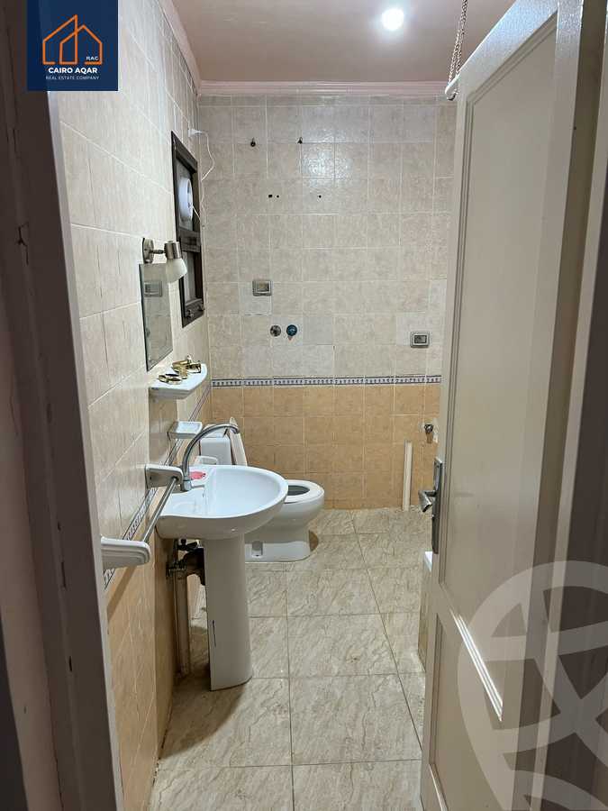 https://aqarmap.com.eg/en/listing/5855013-for-rent-cairo-new-cairo-lrhb-city-phase-5-ibn-rushd-st