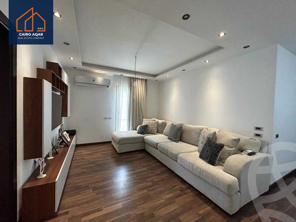 https://aqarmap.com.eg/en/listing/5859718-for-sale-cairo-new-cairo-compounds-mountain-view-hyde-park