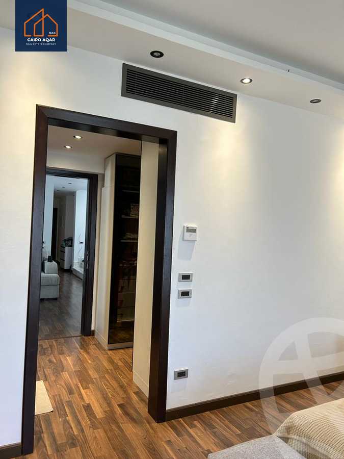 https://aqarmap.com.eg/en/listing/5859718-for-sale-cairo-new-cairo-compounds-mountain-view-hyde-park