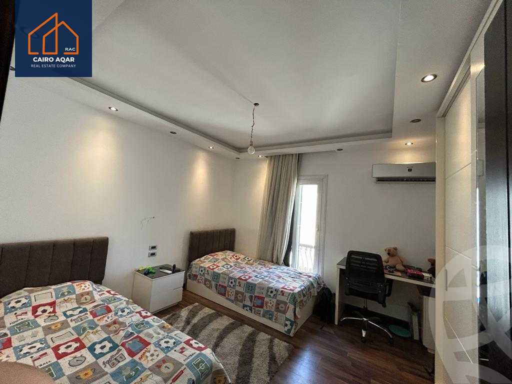 https://aqarmap.com.eg/en/listing/5859718-for-sale-cairo-new-cairo-compounds-mountain-view-hyde-park