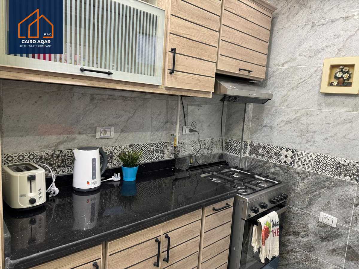 https://aqarmap.com.eg/ar/listing/5880239-for-rent-cairo-new-cairo-lrhb-city-phase-5-ibn-rushd-st