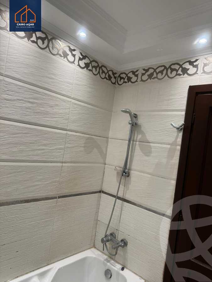https://aqarmap.com.eg/en/listing/5924046-for-rent-cairo-new-cairo-lrhb-city-phase-5-talaat-mostafa-st
