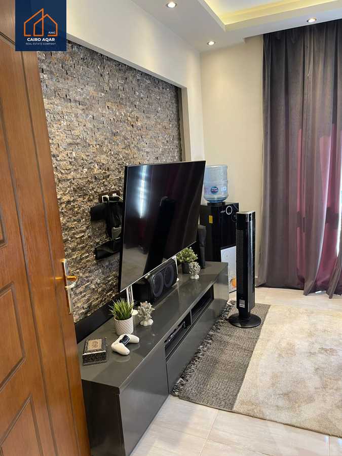 https://aqarmap.com.eg/en/listing/5928977-for-sale-cairo-new-cairo-lrhb-city-mtdd-lrhb-phase-10-farouk-el-baz-st