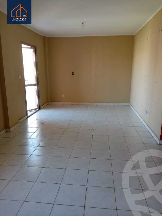 https://aqarmap.com.eg/en/listing/5932530-for-sale-cairo-new-cairo-lrhb-city-phase-1-youssef-el-sebaey-st