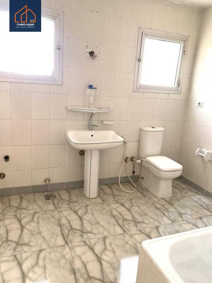 https://aqarmap.com.eg/en/listing/5934996-for-rent-cairo-new-cairo-lrhb-city-phase-2-amr-ibn-el-aas-st