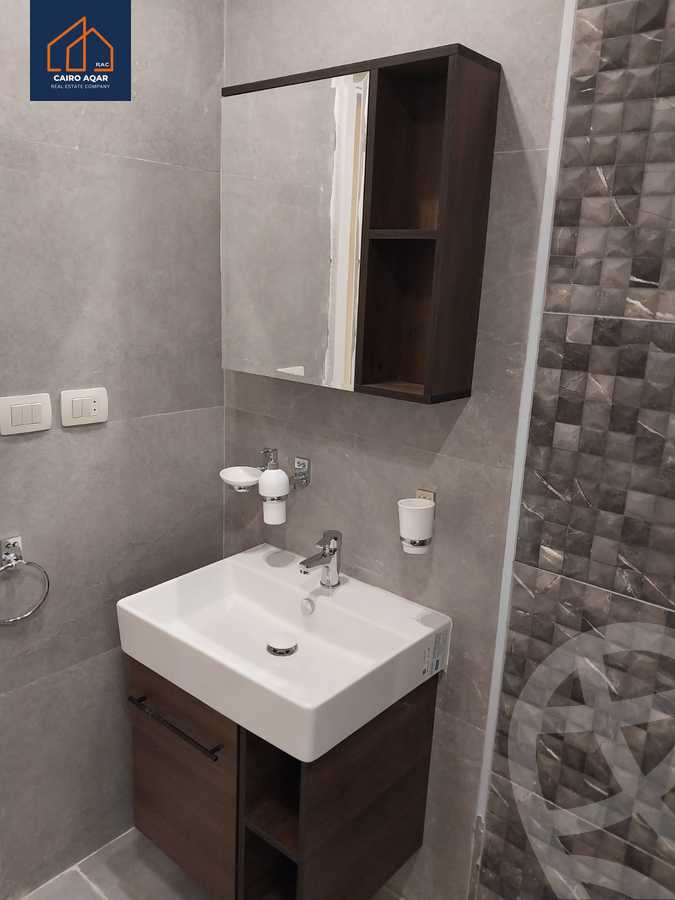 https://aqarmap.com.eg/ar/listing/5944416-for-rent-cairo-new-cairo-lrhb-city-phase-2-shr-tl-t-mstfy