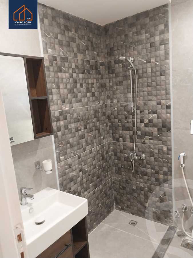 https://aqarmap.com.eg/ar/listing/5944416-for-rent-cairo-new-cairo-lrhb-city-phase-2-shr-tl-t-mstfy
